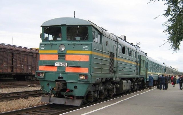 Потяг сполученням Благовєщенськ - Владивосток відправляється з вокзалу через день, вартість плацкартного місця 2 150 рублів, повідомили нам в касі