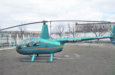 18 березня 2013, 8:21 Переглядів:   На цьому спортивному вертольоті в суботу намагалися втекти злодій і насильник