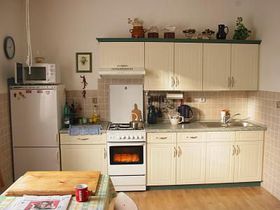 Зняти хорошу квартиру в центральних районах Праги - однокімнатну з окремою кухнею - можна за 12 тисяч крон (480 євро) без урахування комунальних платежів
