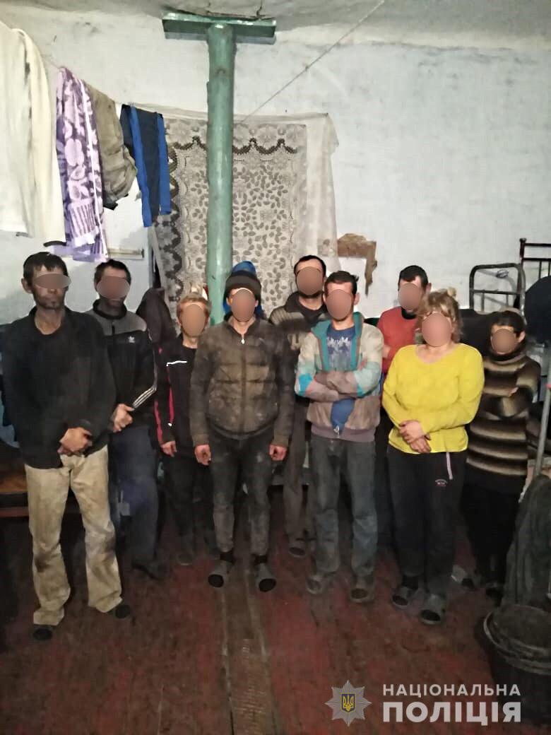 Українські правоохоронці припинили діяльність міжрегіональної організованої злочинної групи, яка займалася трудовою експлуатацією людей