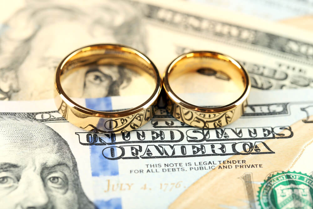 ForumDaily зустрівся з іммігрантом, який не зміг завершити бізнес-проект, під назвою «фіктивний шлюб», він же - marriage fraud