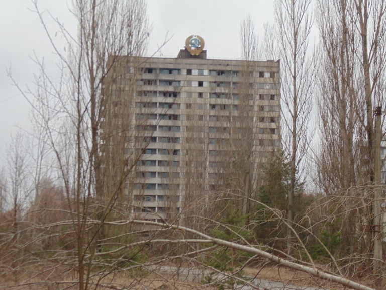 У Прип'яті, на відміну від Чорнобиля, жити категорично не можна - тут все ще надзвичайно високий радіаційний фон